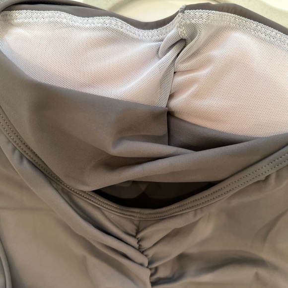 Trendy,  Backless Jumpsuit  Bodysuit with Flared Legs in Size Sm in Black - Picture 10 of 16